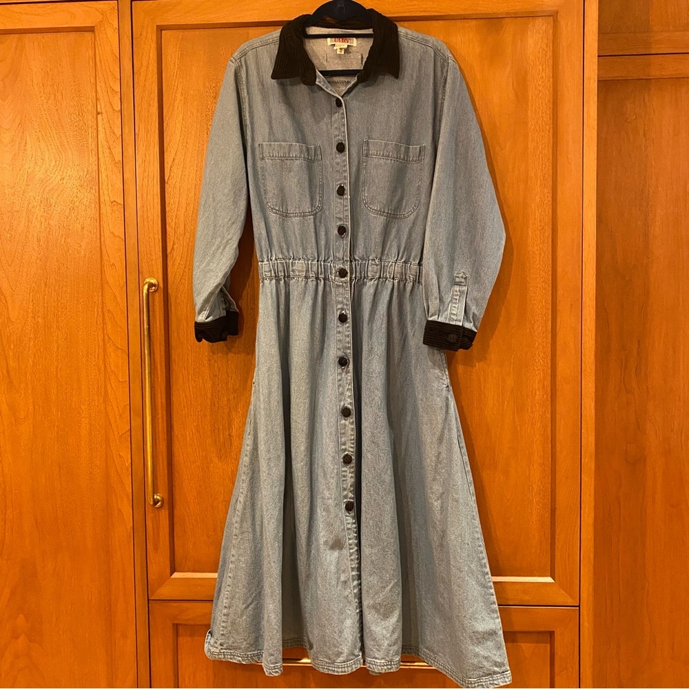 Vintage 80s FADS Denim Button-Up Midi Dress with Black Collar